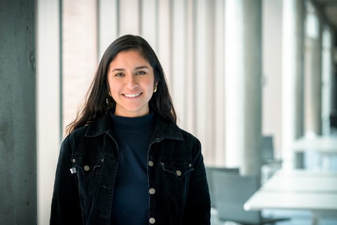 Potencial cumplido: de estudiante indocumentada a defensora de los derechos laborales