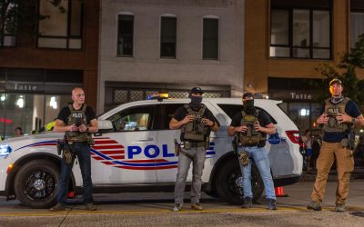 Represión migratoria se intensifica en D.C. bajo orden de Trump para control federal