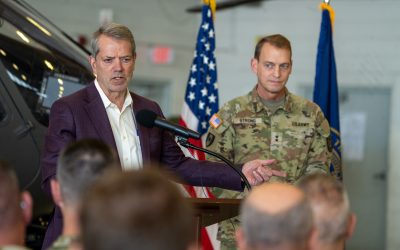 Miembros de la Guardia de Nebraska que apoyarán a ICE se ofrecieron como voluntarios y serán desplegados en distintas partes del estado