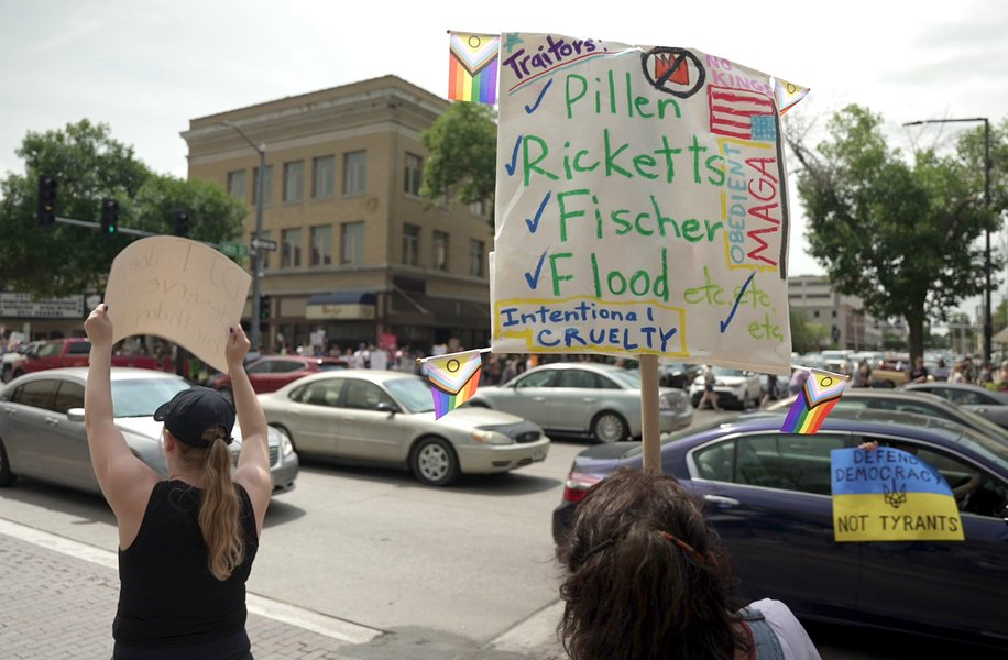 Las protestas nacionales “No Kings” regresan a Nebraska este fin de semana