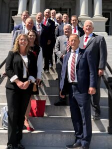 Trece legisladores estatales de Nebraska en la Casa Blanca el 9 de septiembre de 2025.