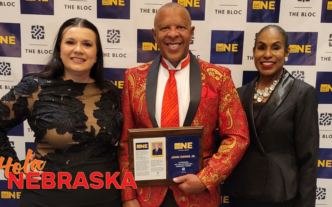 El alcalde John Ewing Jr. recibe el Premio Trayectoria en los 50 Over 50 de The Bloc