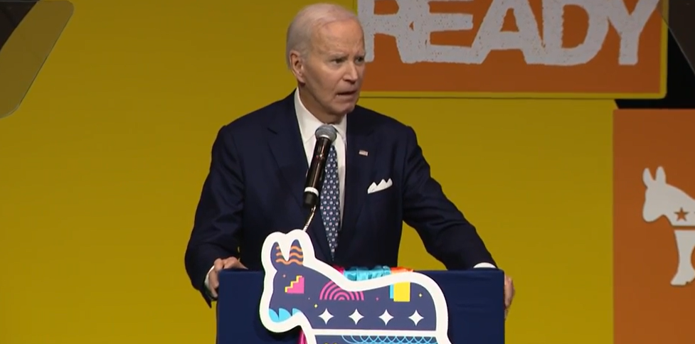 Biden dice a los demócratas de Omaha: “La noche del martes fue un buen comienzo”