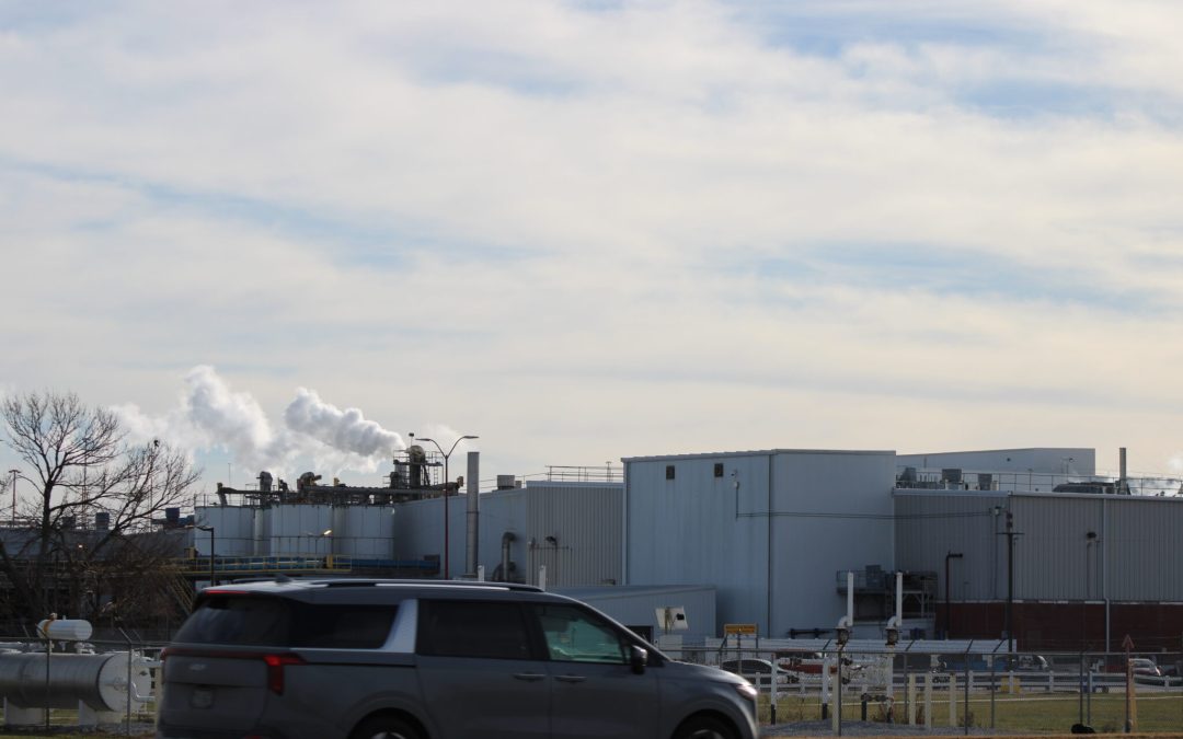 Nueva línea directa y más ferias de empleo ante el cierre de la planta cárnica de Tyson en Lexington