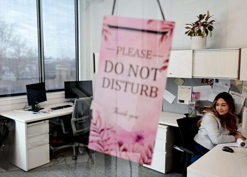 Aumentan 329 % los arrestos de ICE en Nebraska en 2025, lo que genera temor