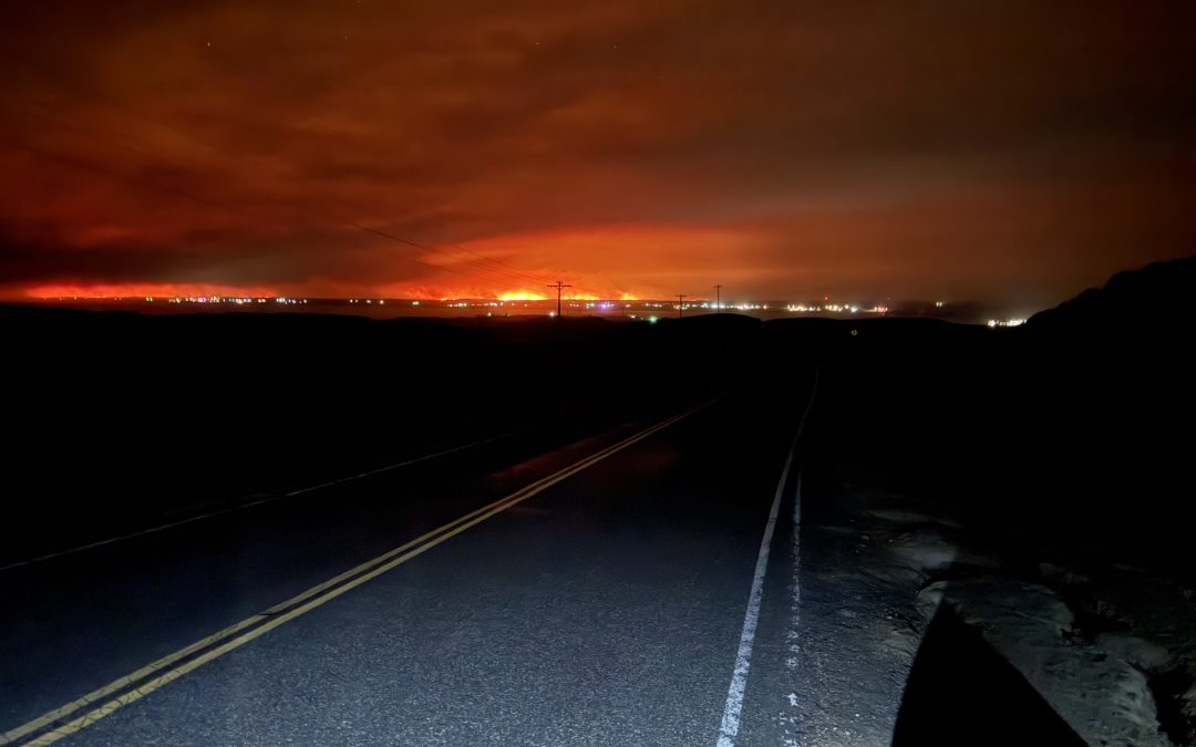 Los incendios forestales en Nebraska dejan un muerto; autoridades decretan prohibición estatal de quemas