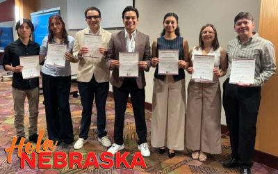 Seven Programa Delfín students present summer research at Bellevue University