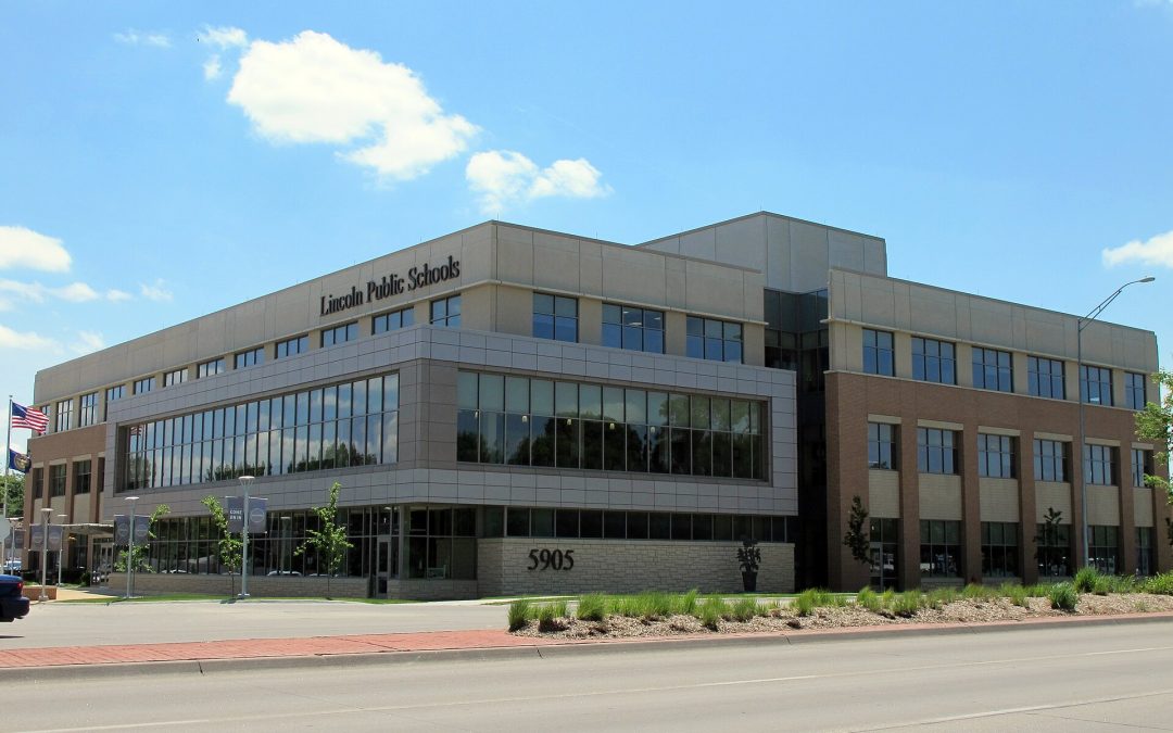 LPS aprueba presupuesto de $586.4 millones en Lincoln. LPS approves $586.4 million budget for 2026-27.