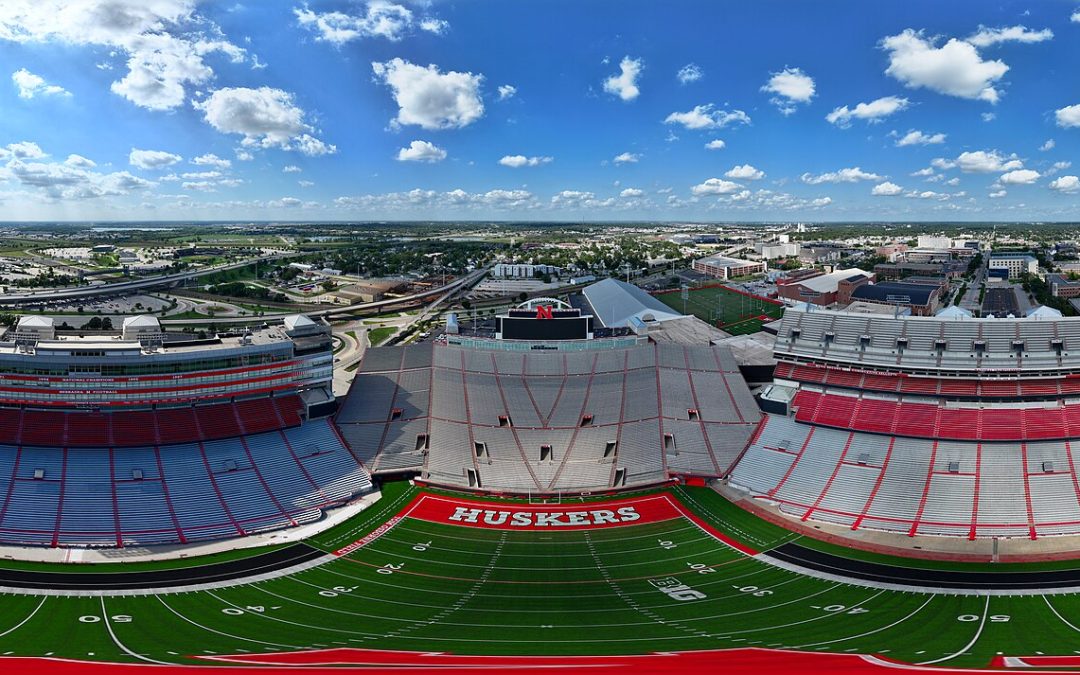 Vista aérea de Memorial Stadium en Lincoln, Nebraska