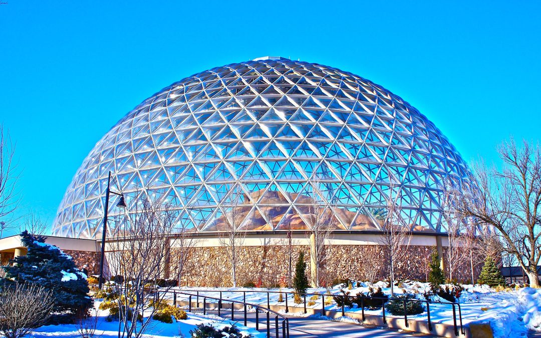 Omaha Zoo tickets, hours, parking and bag policy