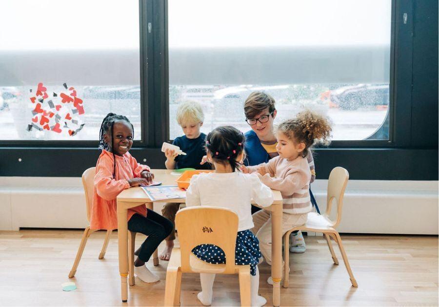 Nebraska actualiza los límites de ingresos para recibir ayuda de cuidado infantil en 2026